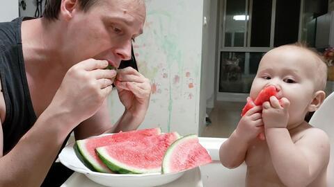 吃瓜儿的老爸,一位网络红人的崛起之路